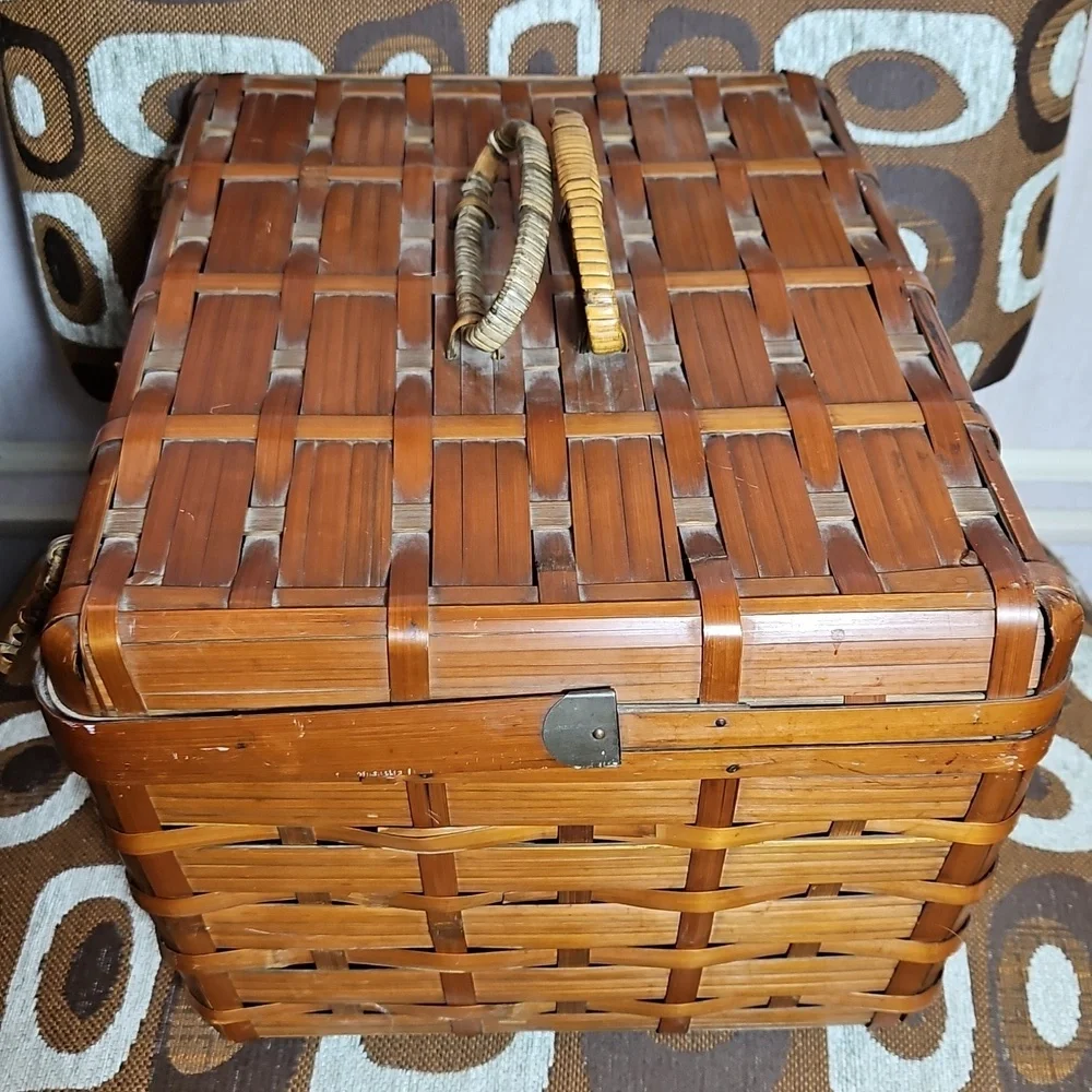 Antique Bamboo Slat Fishing Basket Japanese Late 1800's?  Vintage